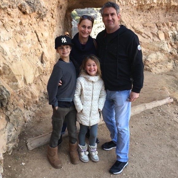 👍🏼I'm a Poshmark Ambassador!👍🏼and SB Champ❗️ - Picture 5 of 7